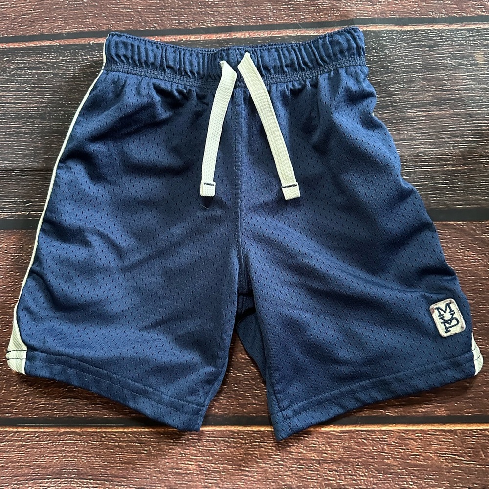 5 for $10 Carters Boy Shorts Size 3T
